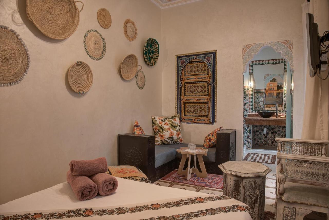 Les Oliviers & Riad 3*
